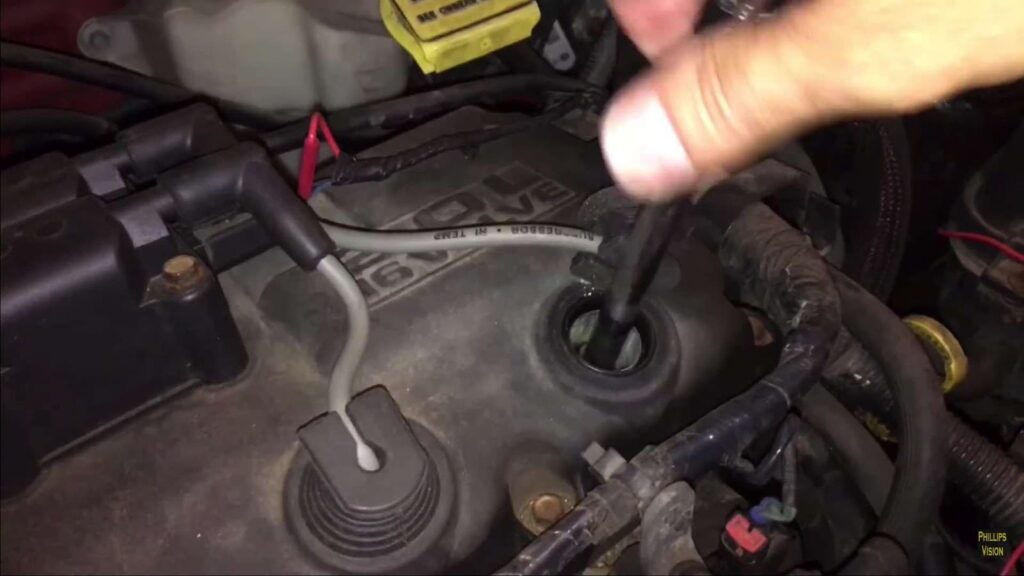 Process of tighten spark plugs