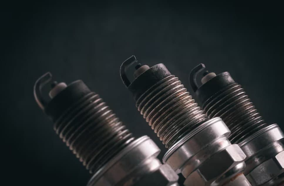 used spark plug contacts of an internal combustion engine